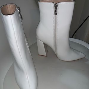 90’s style booties